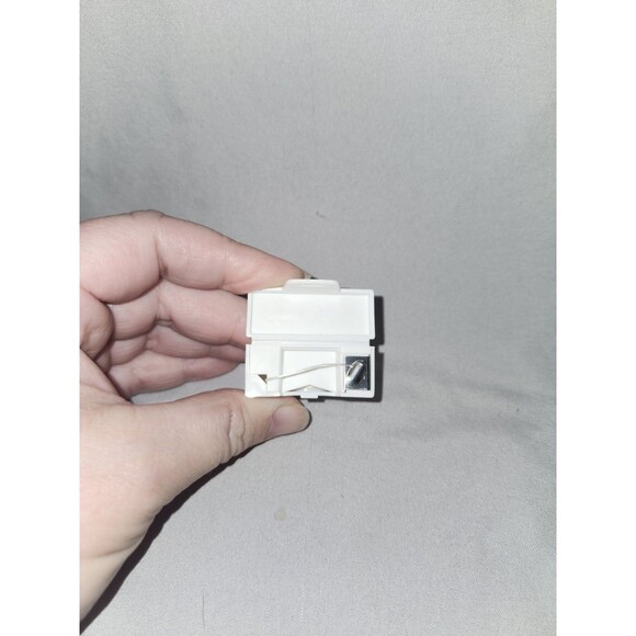 Vintage Johnson & Johnson Dental Floss Plain Unwaxed White Box - Picture 2 of 5